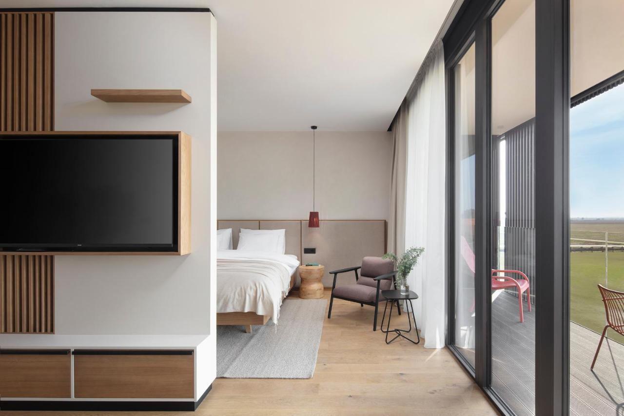 Hotel Materra Osijek Eksteriør billede